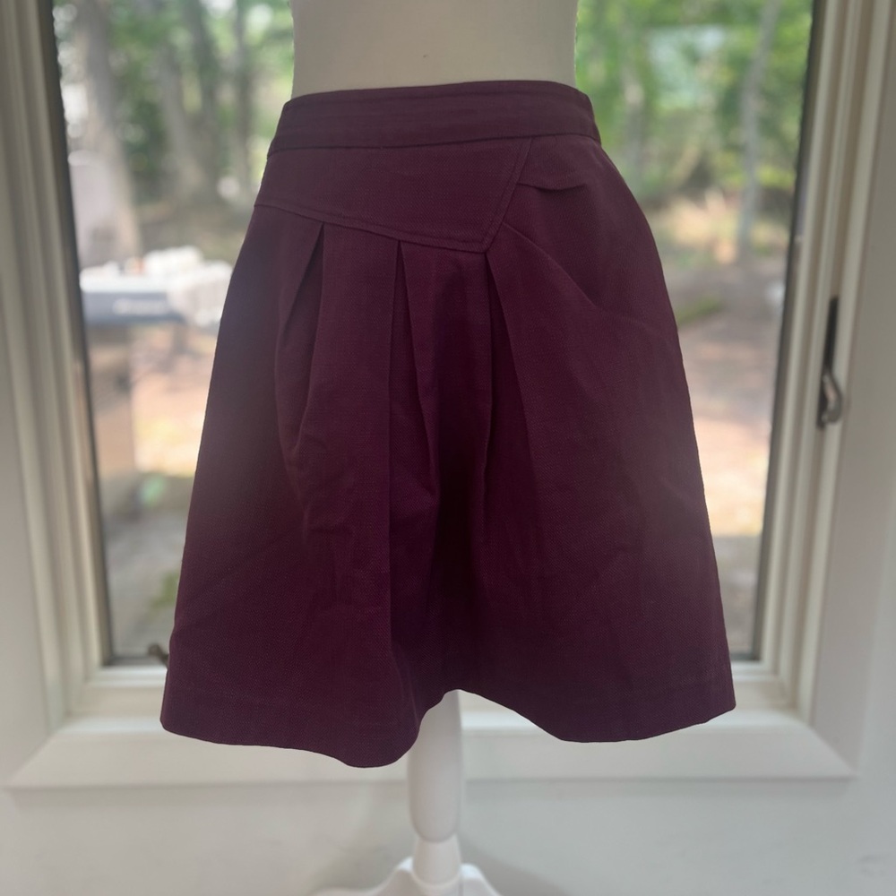 Tabitha Anthropologie Purple Plum Skirt Size 8 Pleated Runny Yoke Mini Textured